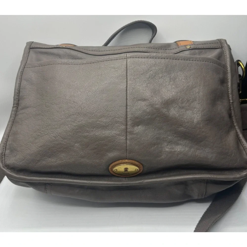 Fossil Vintage Issue 54 Gray Messenger Leather Bag Satchel Buckle Career
